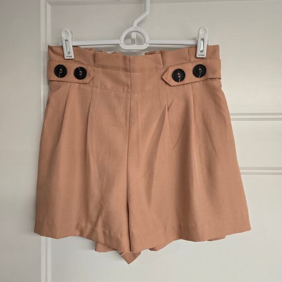 Women's Favlux Peach Pleated Front Paper Bag Shorts | Size Small - Picture 1 of 10
